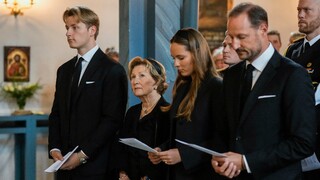Nórsko sa lúči s panovníkom, ktorý bol pre mnohých starým otcom krajiny. Pohreb Haralda V. už má dátum
