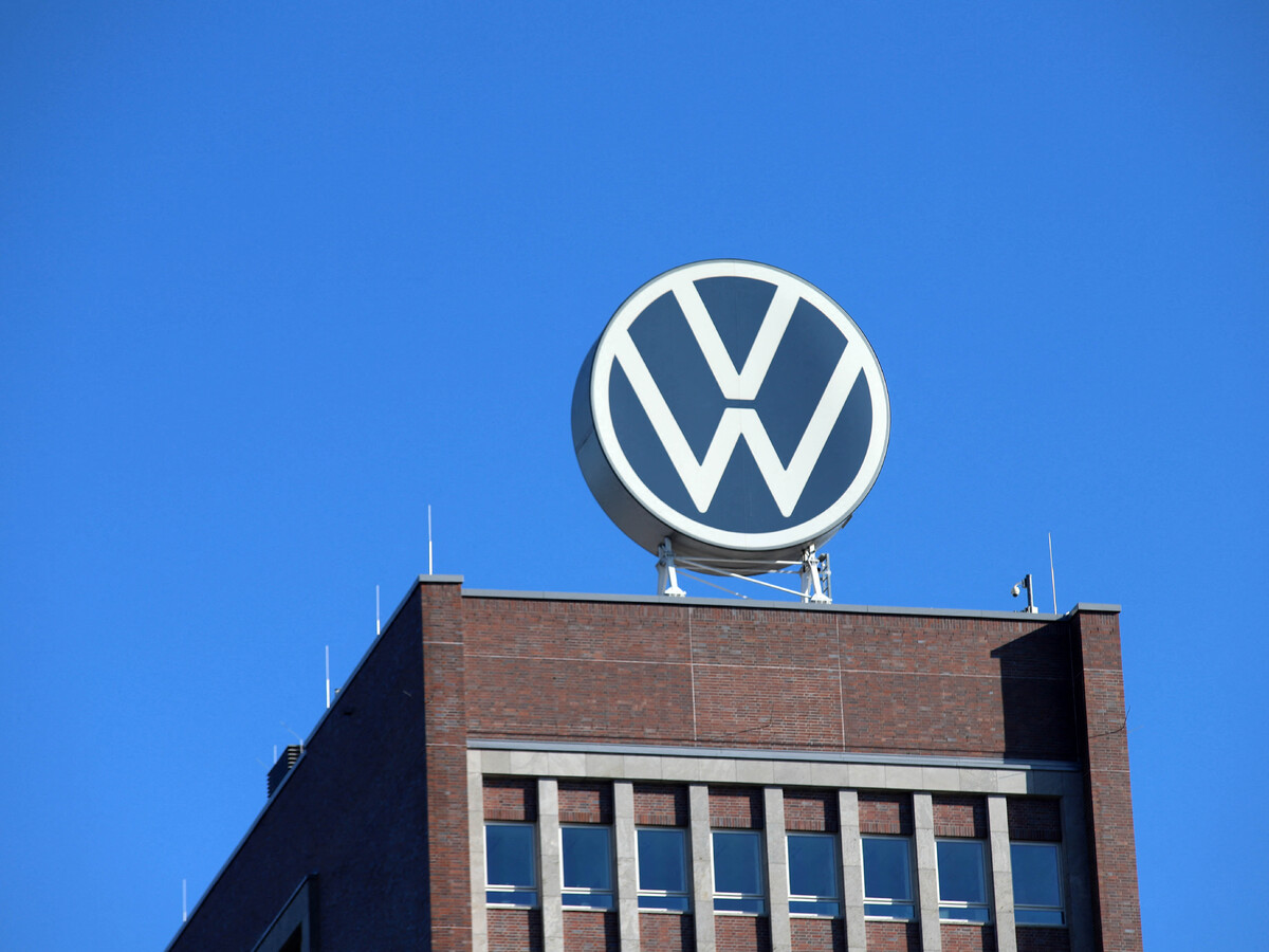 VW logo