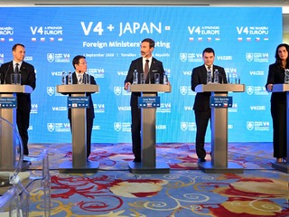 ministri V4 Japonsko 