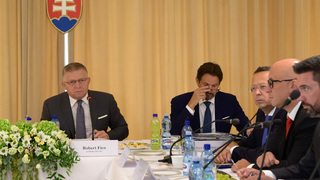Štedrá pomoc pre farmárov. Za škody po suchu rozdelí vláda 30 miliónov, ďalšie peniaze pôjdu na hnojivá
