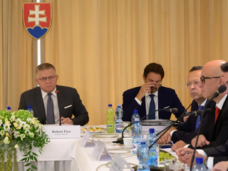 vláda Fico Kaliňák Kamenický Ráž Takáč