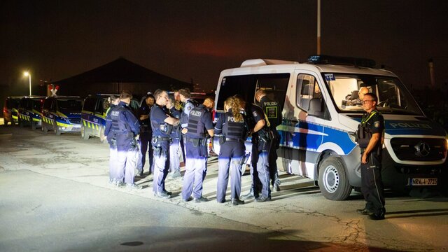 polícia policajti policajt Nemecko Nemci