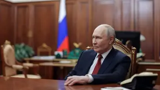 Putin vyhlásil, že vidí šancu na mier, a obvinil Kyjev z terorizmu. Západ označil za „spolupáchateľa“