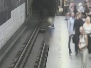 metro Praha chlapec pád