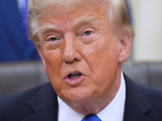 Trump chce späť stovky miliárd za vojenskú pomoc Ukrajine. „Účet z Bidenovej éry“ má preplatiť Európa
