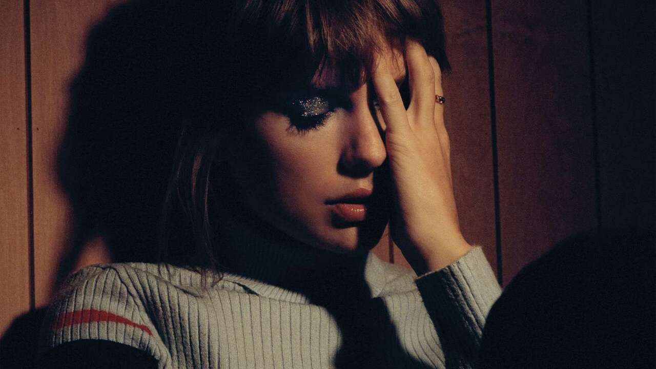 Midnights-Taylor-Swift-04-101922-04bae51667d1435f8f740bb7d6110679.jpg