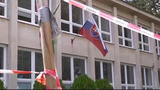 Žiaci sa po prázdninách vrátili na stavenisko. Mesto stratilo trpezlivosť a stavebnej firme ukončilo zmluvu