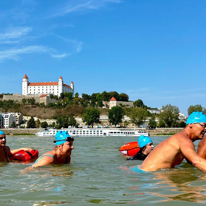 Dunaj Bratislava plavci bratislavský hrad 