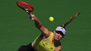 Rybakinová má istý tenisový trón. Po trojsetovej bitke postúpila prvýkrát do semifinále US Open