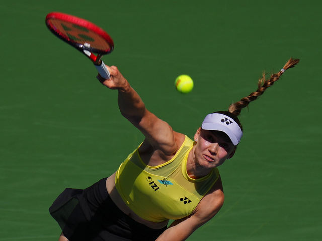 Rybakinová má istý tenisový trón. Po trojsetovej bitke postúpila prvýkrát do semifinále US Open