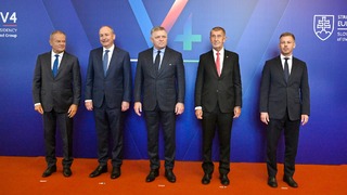 Budúcnosť EÚ závisí od jednoty strednej Európy. Premiéri V4 a Írska rokovali v Bratislave o rozpočte aj drahých energiách
