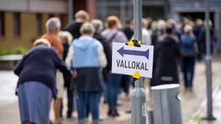 Voľby vo Švédsku podľa exit pollu vyhrali sociálni demokrati. S menšími ľavicovými stranami by mohli zostaviť vládu