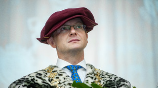 Plagiátorská kauza na UMB má pokračovanie. Prípad preverí etická komisia, v hre je aj odvolávanie v parlamente