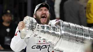 Ovečkinovo politické video znepokojilo aj kongresmana. Republikán vyzval NHL a Washington k ráznemu kroku