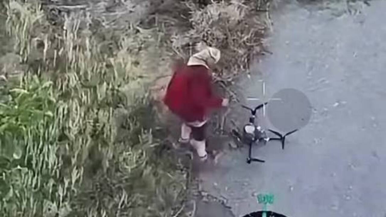 babka babička ukrajinská seniorka dron