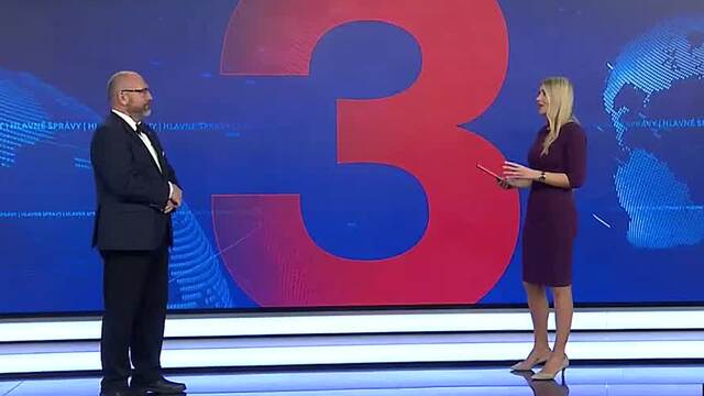 LED-cela-HOST-V-STUDIU-ZIAROVSKY-HS