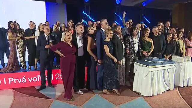 SHOW-NARODENINY-TA3-1-CAST