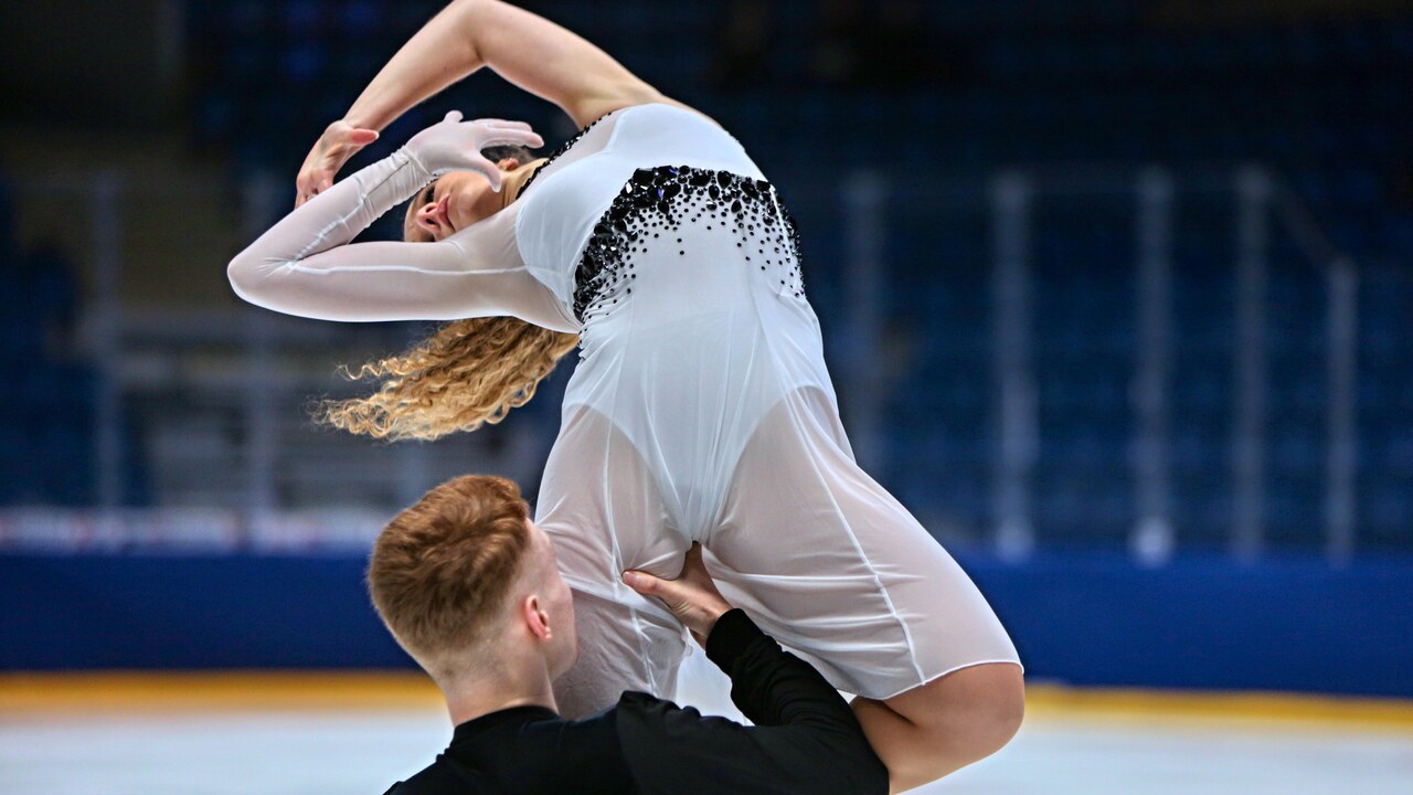 Anna Šimová, Kiril Aksenov