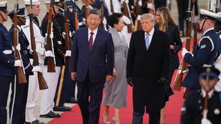 Trump privítal Si Ťin-pchinga vo Washingtone s pompéznosťou. USA a Čína predĺžili obchodné prímerie