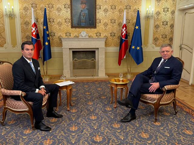 fico v politike.jpeg