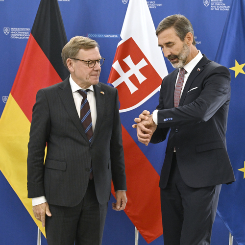 minister zahraničných vecí a európskych záležitostí SR Juraj Blanár (vpravo) a nemecký minister zahraničných vecí Johann Wadephul
