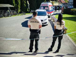 policajti Staškov útok škola