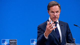 Rutte: Pred Ruskom sa nám neklepú kolená. Hybridné útoky proti krajinám NATO neoslabia podporu Ukrajine