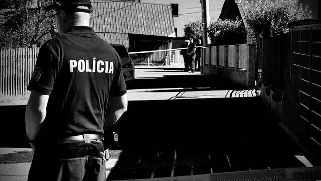 polícia policajt Staškov