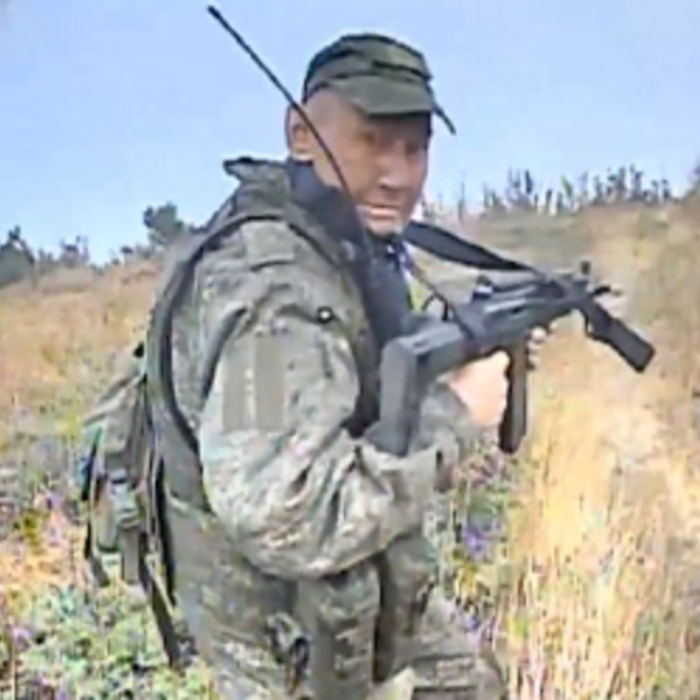 vojak čo vyzera ako Putin 