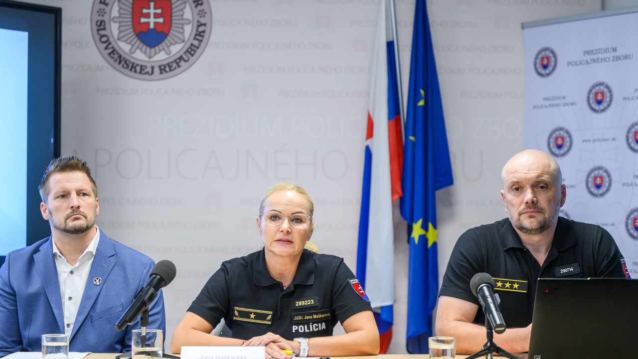 Peter Brndiar Jana Maškarová Stanislav Hromádka