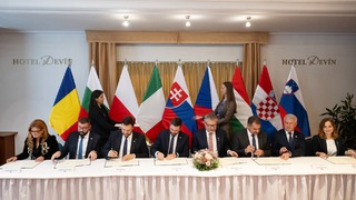 Agroministri V4
