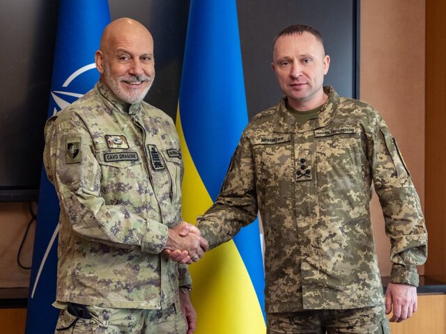 Vojenský výbor NATO sa po ôsmich rokoch vrátil do Kyjeva. Vzťahy s Ukrajinou sú čoraz pevnejšie, odkázal Rusku