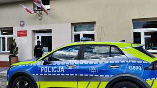 polícia policajt auto Poľsko poľská