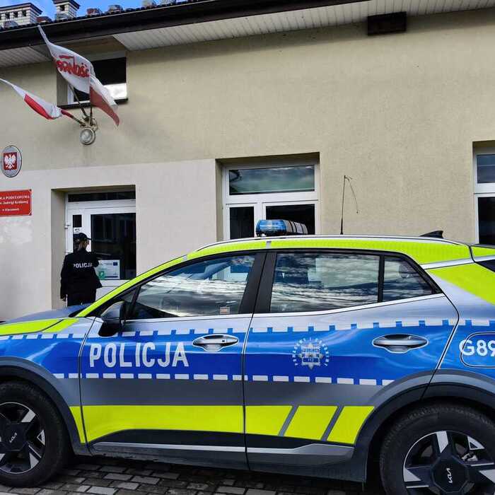 polícia policajt auto Poľsko poľská