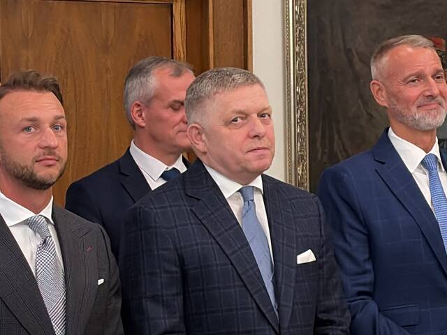 Parlament schválil rozpočet, opozícia kričala „hanba“. Fico ďakuje „milému Matúšovi a Andrejovi“, Šimečka hovorí o klinci do rakvy