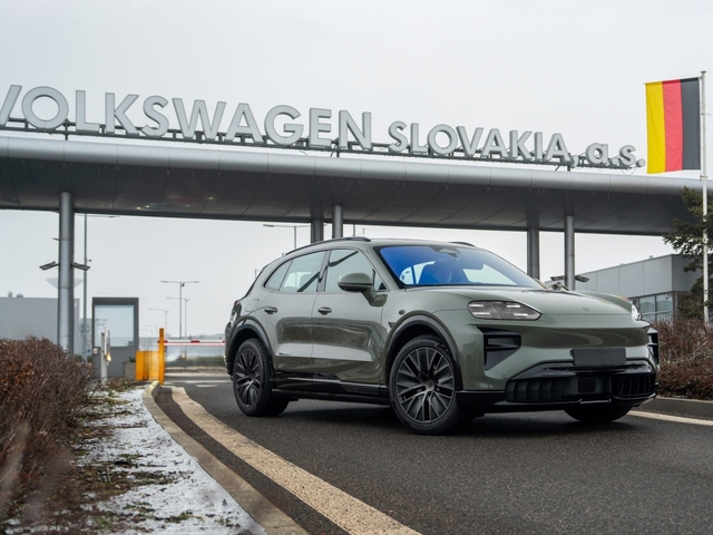 Volkswagen si ukrojí z Bratislavy, Porsche Cayenne by mohli Nemci vyrábať doma. Nám sľúbili náhradu