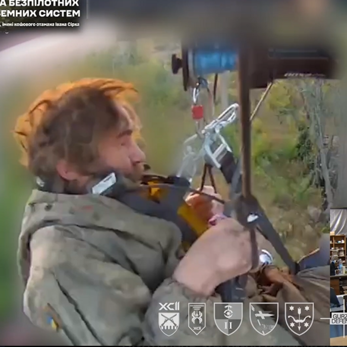 záchrana ukrajinského vojaka dronom
