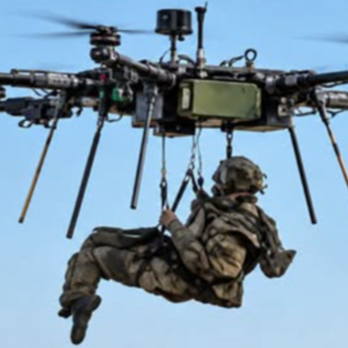 ukrajina vojak na drone.png