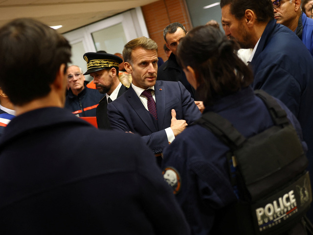 Zabíjal pre farbu pleti či náboženstvo, tvrdí Macron. Francúzsky prezident hovorí o bezprecedentnom teroristickom útoku