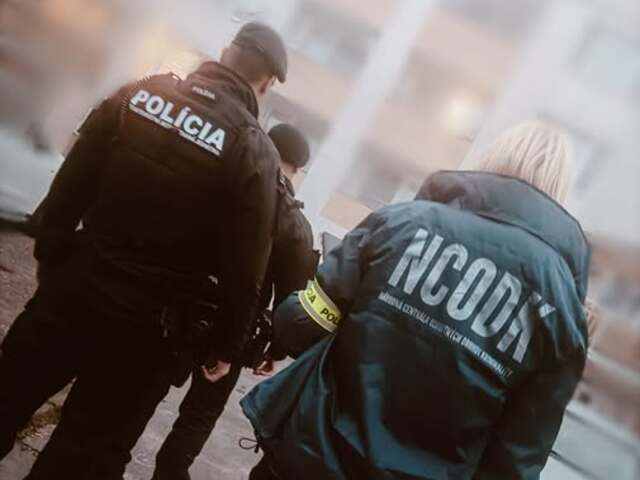 Krycí názov Someliér, v pozadí podozrenie z detskej pornografie. Policajti zadržali 38-ročného muža