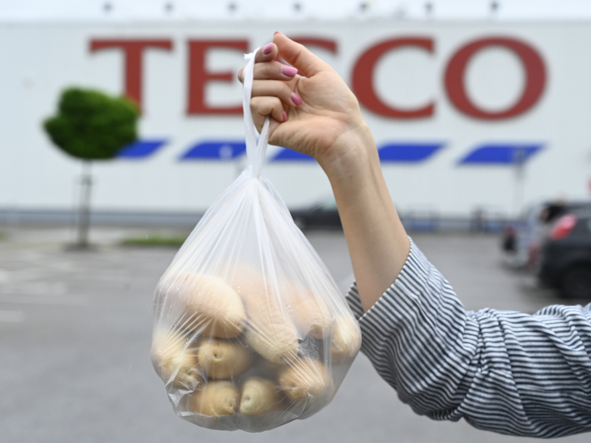 obchod tesco rožky