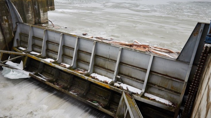Na Dunaji obnovili plavbu lodí, ktorú zastavili pre ľad