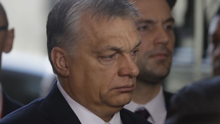 Orbán vymenoval päť rizík, ktorým podľa neho čelí Maďarsko
