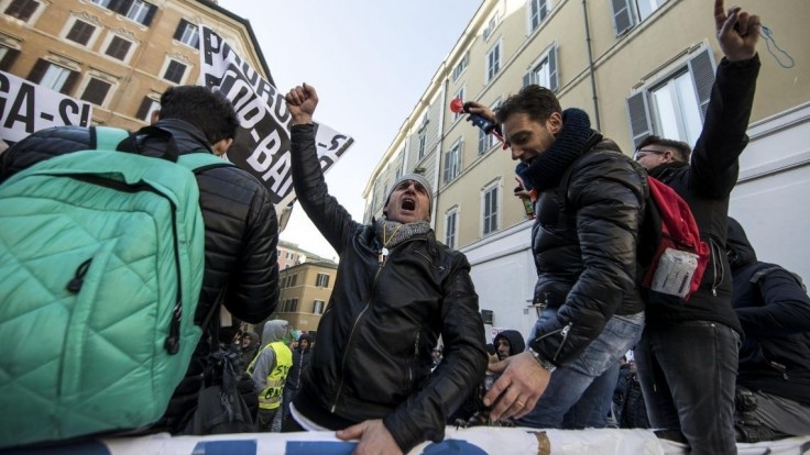 Taliansku hrozí dopravný chaos. Štrajkujú taxikári, majú sa pripojiť ďalší