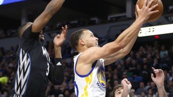 NBA: Warriors nestačili na Minnesotu, Houston zdolal Chicago