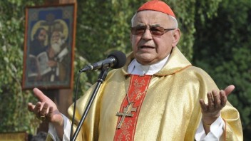 Český kardinál Miloslav Vlk podľahol zákernej chorobe