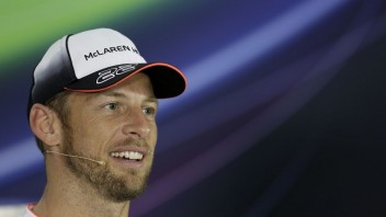 Button sa vráti do kolotoča F1, v Monaku zastúpi Alonsa