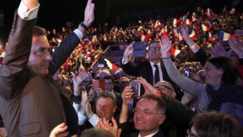 V druhom kole volieb by Le Penová skončila s výraznou stratou, ukázal prieskum