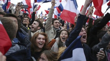 Štúdio TA3 s aktuálnymi informáciami o francúzskych voľbách