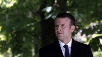 Macron sa oficiálne ujme funkcie, prípravy na inauguráciu vrcholia